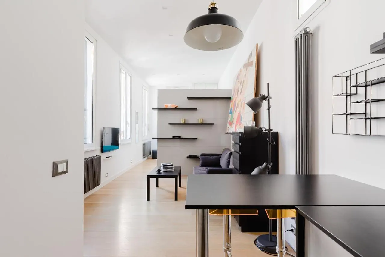 Via Del Lavatore Private Apartments Roma